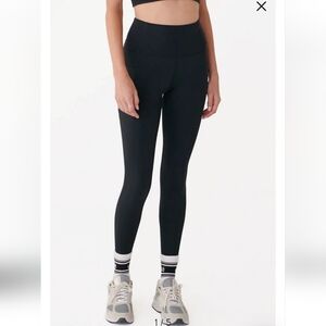 Lolë athletic leggings black EUC Extra Large